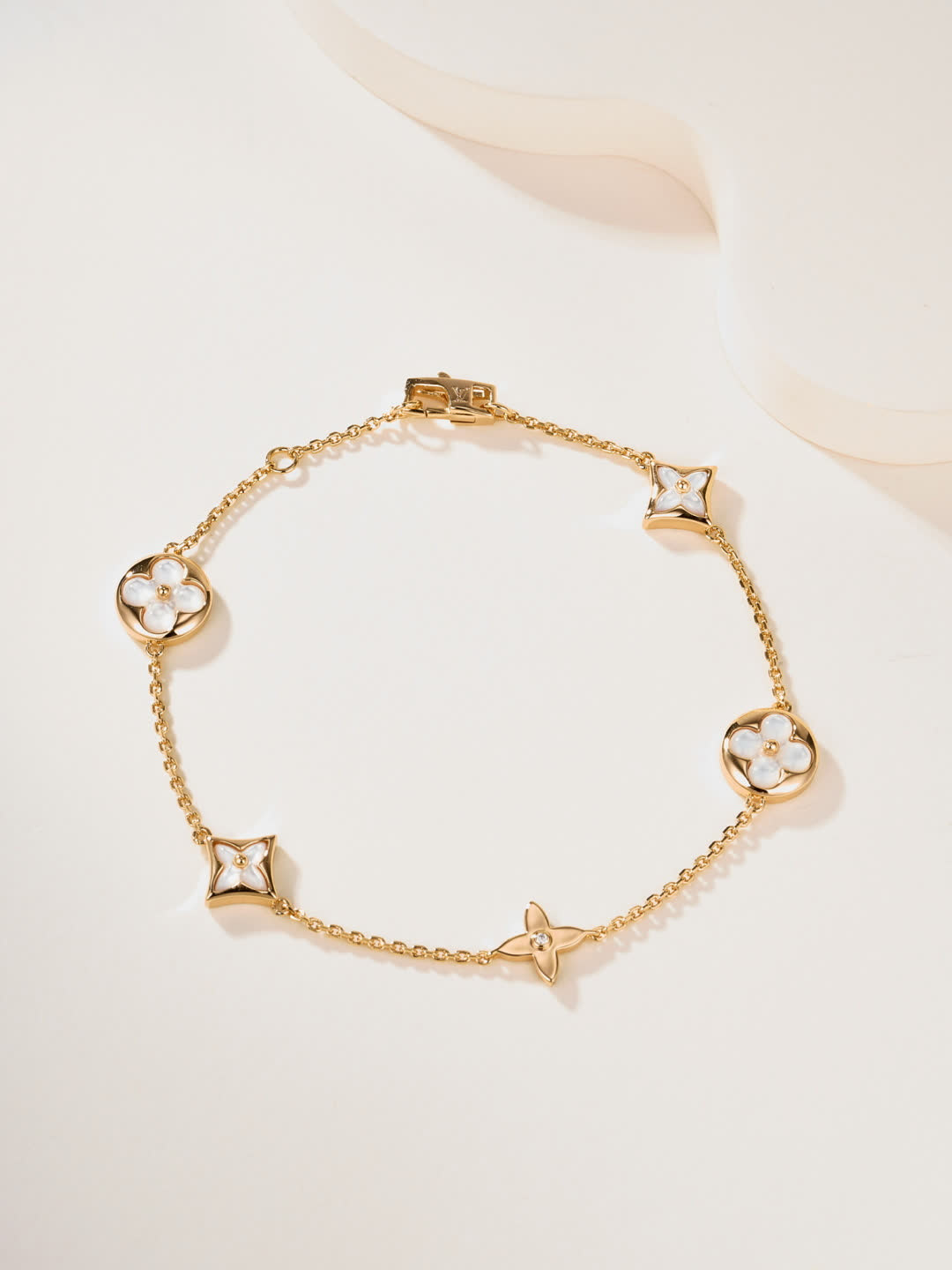 Louis Vuitton Gold Flower and Star Anklet